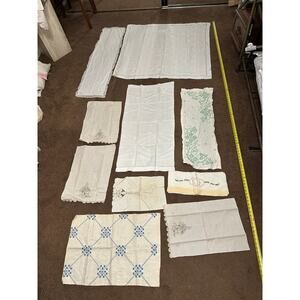 Vintage Linens Lot of 10  Pieces.